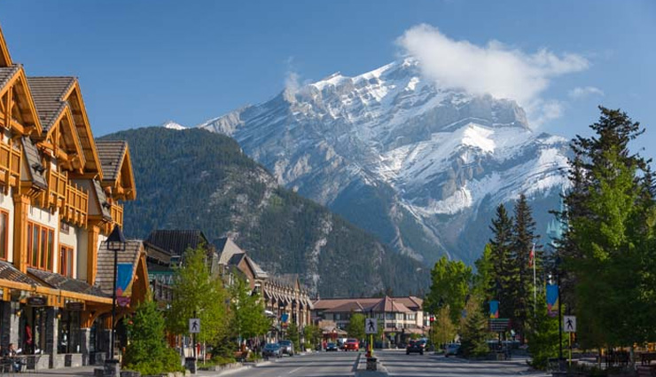 niagara-on-the-lake,ontario,quebec city,quebec,churchill,manitoba,goderich,banff town,alberta,best towns in canada,towns to visit in canada,canada