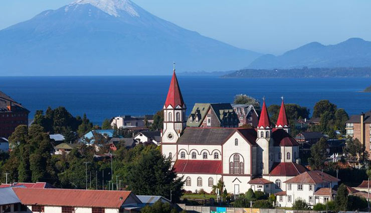 towns,towns near patagonia,patagonia,coyhaique,chile,el chalten,argentina,el calafate,ushuaia,puyuhuapi