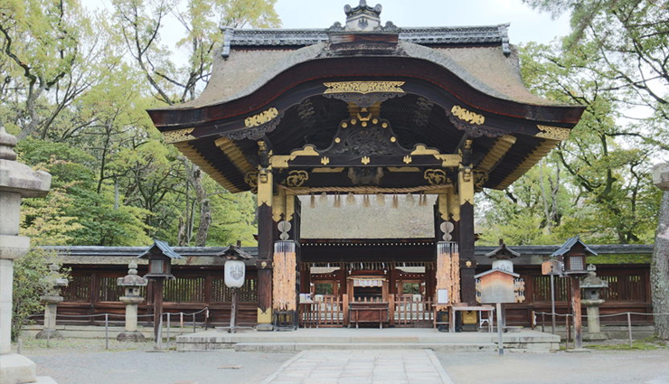 japan,beautiful shrines to visit in japan,japan travel,japan tourism,tourist places in japan,japan travel,places to visit in japan,holidays,travel guide