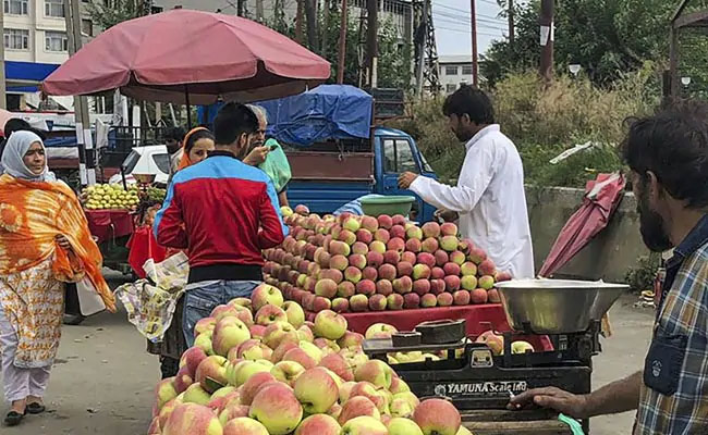 fruit growers,traders,let,jem radar,jammu and kashmir,jammu and kashmir trade