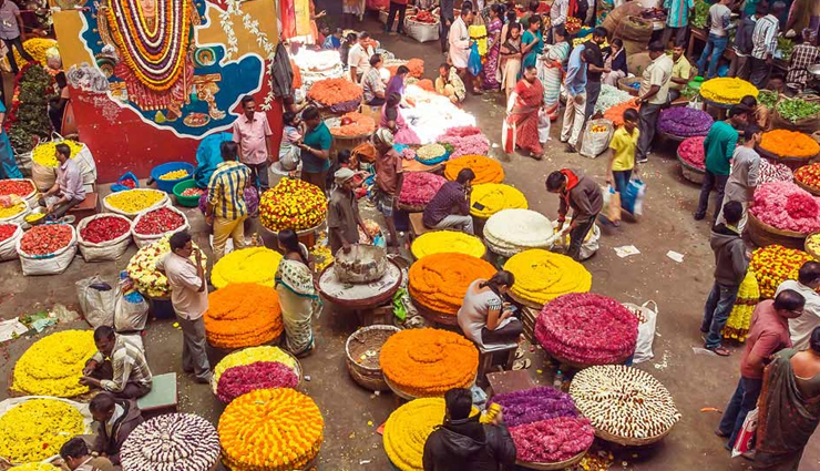 6 Must Visit Traditional Markets in India