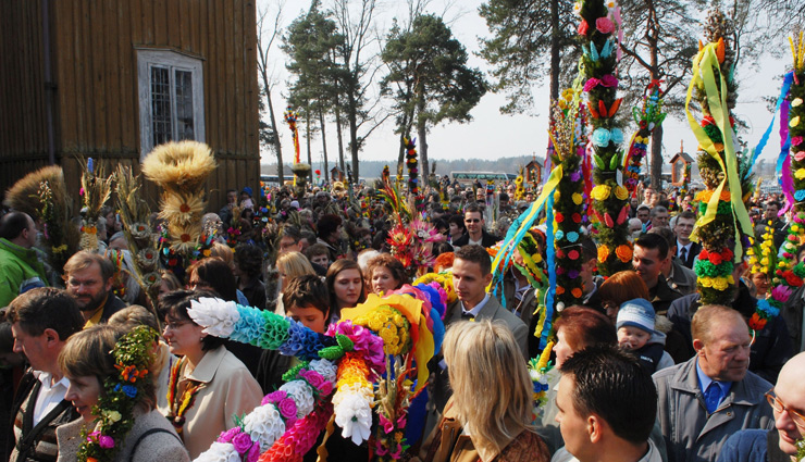 poland,weird traditions in poland,weird traditions