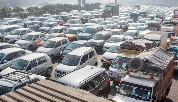 सिंघु, औचंडी, टिकरी समेत कई बॉर्डर बंद, दिल्ली पुलिस ने जारी की ट्रैफिक एडवाइजरी