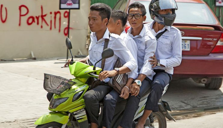 rules,law,motor,vehicle,act,penalty,punishment,helmet,seat,belt,traffic,drink n drive,without licence,news,news in hindi