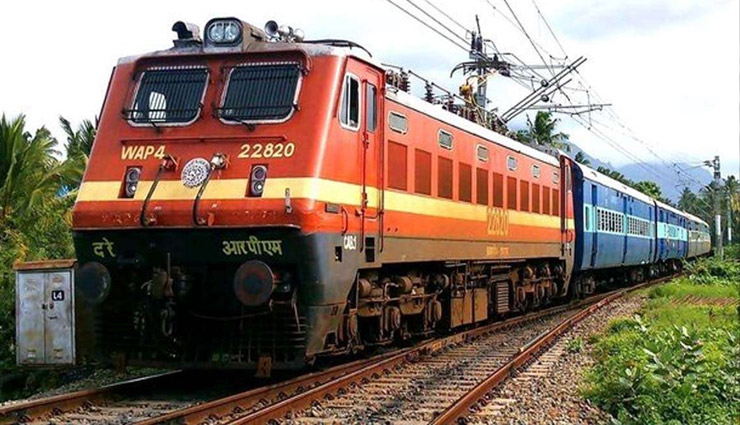 छत्‍तीसगढ़: मां और 5 बेटियों की ट्रेन से कट कर मौत, आत्‍महत्‍या की आशंका 