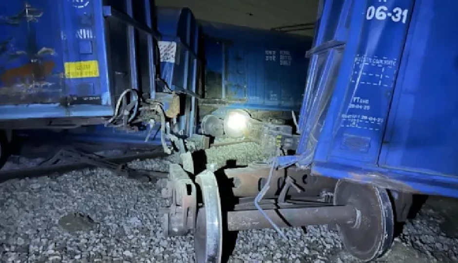 राजस्थान में फिर बड़ा रेल हादसा, बैल को बचाने के प्रयास में मालगाड़ी के 38 डिब्बे बेपटरी