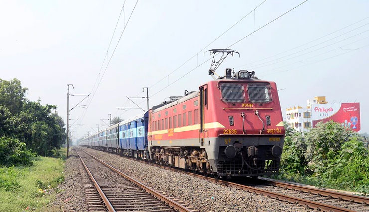फिरोजाबाद: सेल्फी लेने के चक्कर में ट्रेन की चपेट में आए युवक, मरने वालों में एक दिव्यांग शामिल