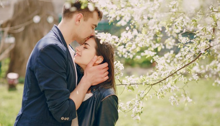 समय के साथ रिश्तों में आई दूरियां अब होगी कम, ले इन टिप्स की मदद relationship tips,distance in relationship,relations,tips for not let differences come in your relations,mates and me