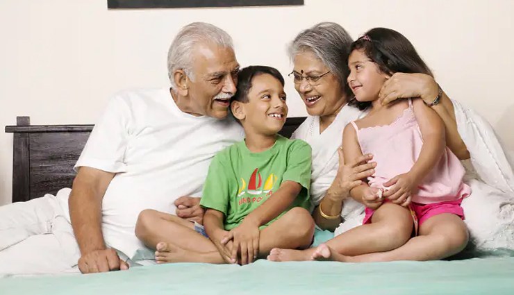 घर के बुजुर्गों को ले जाएं इन तीर्थ स्थल, मिलती है हेलीकॉप्टर की सुविधा