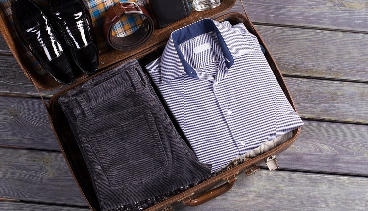 travel essentials every men must carry,holidays,travel,tourism,travel essentials for men