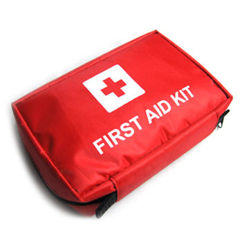 travel first aid kit,must have things in travel first aid kit,first aid kit,traveling tips,household tips