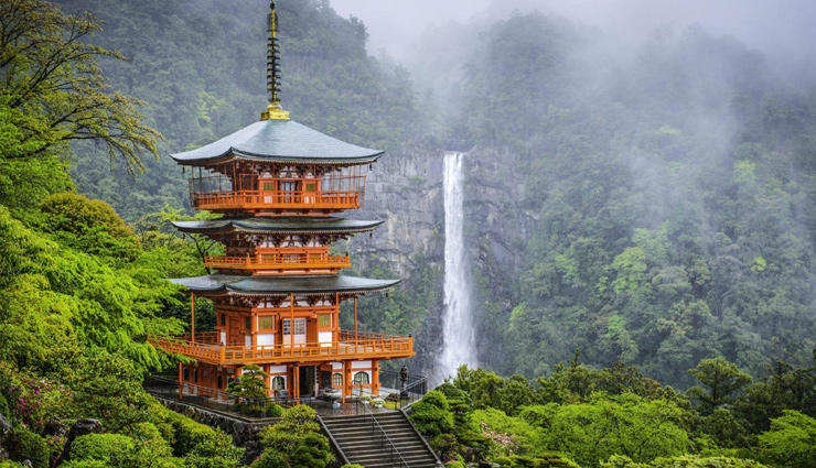 अपनी सुंदरता और संस्कृति के लिए जाने जाते है ये 8 देश, जरूर जाएं यहां घूमने 