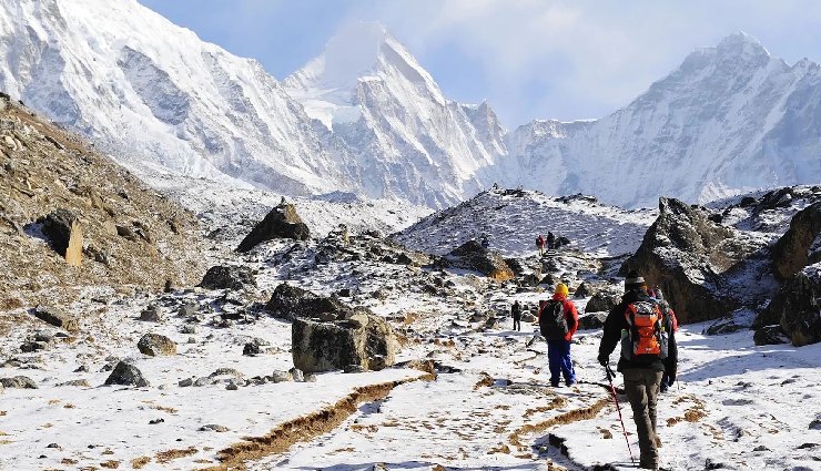 reasons to visit nepal,nepal travel guide,must-visit places in nepal,nepal unesco sites,nepali hospitality,trekking in nepal,nepal cultural heritage,budget travel nepal,nepal off-the-beaten-path,nepali cuisine,adventure activities in nepal,safety in nepal,supporting nepal tourism