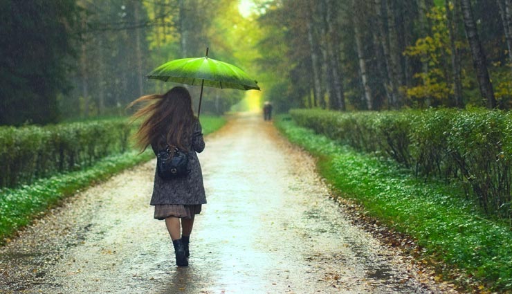 बरसात में भूलकर भी ना बनाए इन 4 जगहों पर घूमने का प्लान, सावन का मजा हो जाएगा किरकिरा