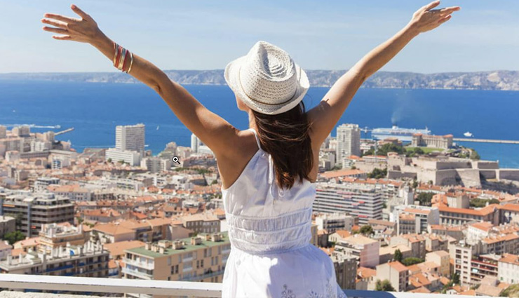 ट्रेवलिंग के ये 7 फायदे जान आप भी हर महीने निकल पड़ेंगे घूमने 