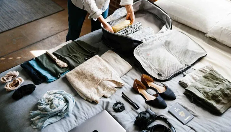 travel,travel guide,things which we should carry while traveling,traveling memories