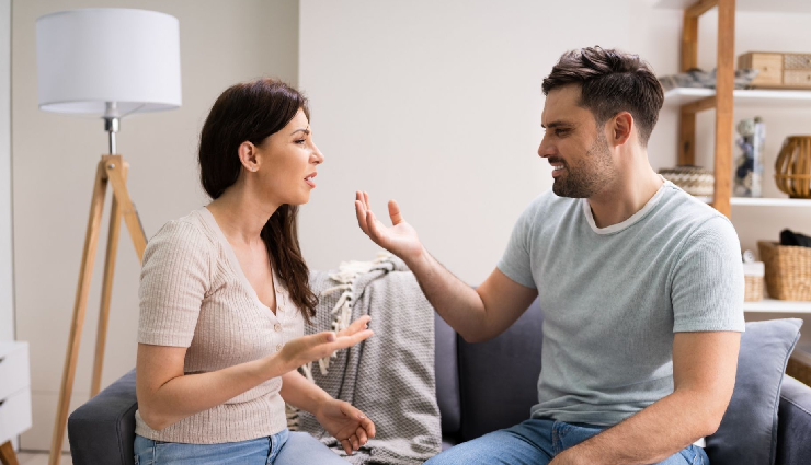 signs of a disrespectful boyfriend,recognizing disrespect in relationships,dealing with a disrespectful partner,disrespectful boyfriend traits,emotional abuse in relationships,controlling behavior in partners,verbal abuse signs in relationships,selfish behavior in boyfriends,indifference in romantic relationships,communication issues with boyfriend,partner disregarding your needs,red flags in a relationship,boyfriend treats you like a servant,identifying abusive behavior in partners,healthy relationship boundaries,recognizing verbal and emotional abuse,overcoming disrespect in a relationship,addressing disrespectful behavior,relationship warning signs,ensuring mutual respect in relationships