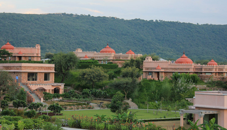 hotel for wedding destinations in india,resorts for wedding in india,wedding destinations in india,india,zuri white sands goa resort & casino,kumarakom lake resort,kerala,tree of life resort & spa,jaipur,mayfair spa resort & casino,gangtok,alibaug beach,mumbai,best wedding destinations in india