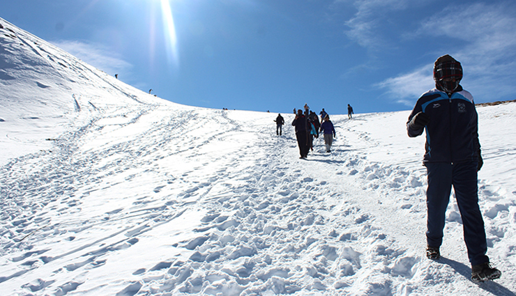 treks to take from delhi,beautiful treks,adventurous treks,triund trek,nag tibba trek,kedarkantha trek,har ki dun trek,bijli mahadev trek