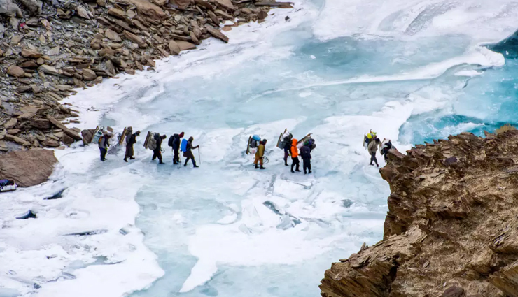 treks to visit in india,india,chadar trek,ladakh,kheerganga trek,himachal,har ki doon trek,uttarakhand,pin parvati trek,himachal pradesh,valley of flowers trek,goecha la trek,sikkim