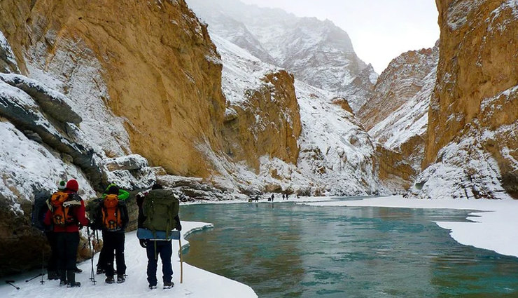 trekking in north india,places for trekking,dodital trek,baraadsar lake trek,kalindikhal pass trek,ripchar valley,darcha-padum trek