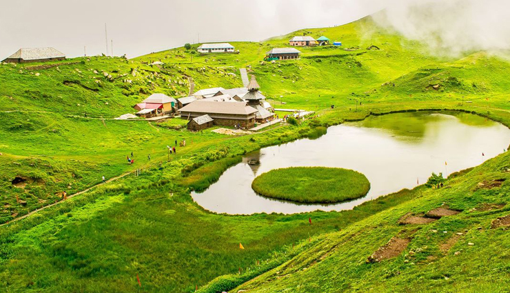 himachal pradesh,trekking in himachal pradesh,best places for trekking in himachal pradesh,kheerganga trek,malana village trek,beas kund trek,chandrakhani pass trek,jakhu temple trek,prashar lake trek,hampta pass trek,triund trek,pin parvati pass trek