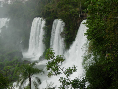 tallest waterfall in the world,most tallest waterfall,waterfall in the world,tugela falls,south africa,tres hermanas falls,peru,oloupena falls,hawaii,us,yumbilla falls,peru