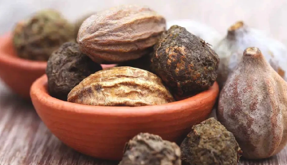 हर घर के किचन में होना चाहिए त्रिफला, सेहत को देता है 9 चमत्कारी फायदे