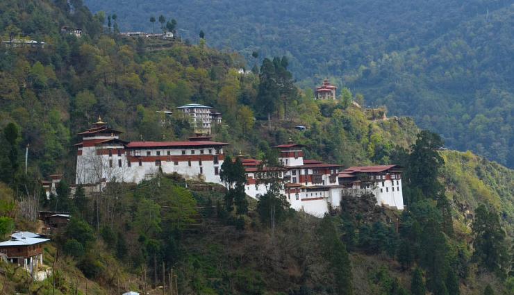 valleys in bhutan,beautiful valleys of bhutan,scenic valleys in bhutan,bhutan picturesque valleys,exploring bhutan stunning valleys,majestic valleys of bhutan,bhutan natural wonders: valleys,best valleys to visit in bhutan,discovering the beauty of bhutan valleys,bhutan travel: must-visit valleys