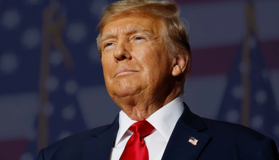 जंग की फंडिंग का आरोप लगाकर ट्रंप के करीबी ने भारत को दी 100% टैरिफ लगाने की धमकी