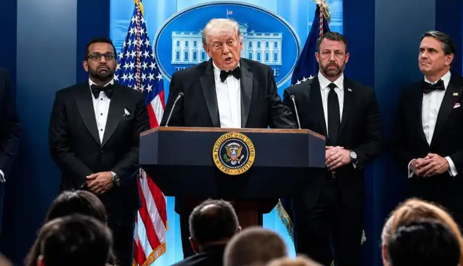 व्हाइट हाउस डिनर में हमले की ट्रंप ने सुनाई आपबीती, सीक्रेट सर्विस ने कहा—‘फर्श पर लेट जाइए’