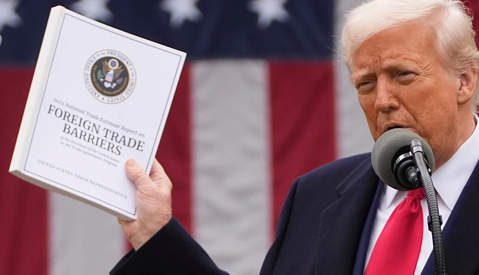 ट्रंप टैरिफ का असर: अमेरिकी अर्थव्यवस्था में 0.4-0.5% तक गिरावट की आशंका, महंगाई से बढ़ेगा दबाव