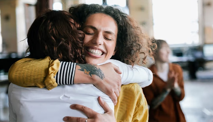 love bombing,emotional manipulation,signs of love bombing,break free from love bombing,manipulative love,emotional rollercoaster in relationships,love bombing red flags,reclaim emotional freedom,love bombing cycle,how to escape emotional manipulation,recognizing love bombing