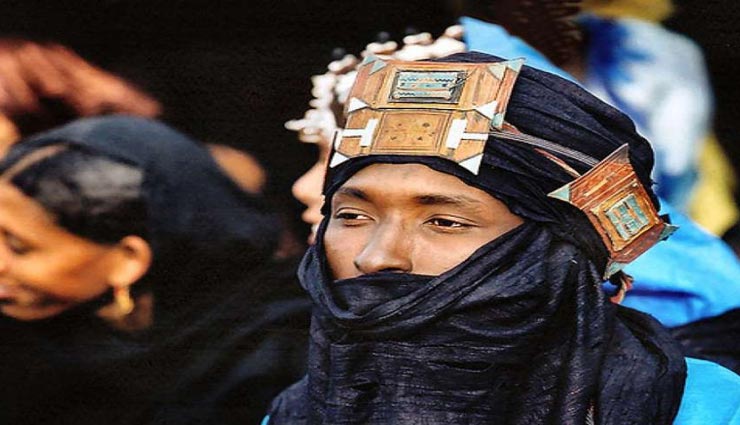 tuareg tribe,men have to take the veil,womens power,nigeria