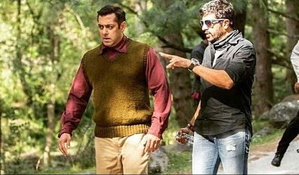 Salman Khan,ramesh taurani,race 3,race,bollywood gossips,bollywood news