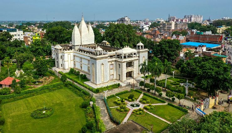 varanasi temples,kashi temples,banaras pilgrimage,kashi vishwanath temple,shiva temples in varanasi,ancient temples india,temples in banaras,sacred temples varanasi,varanasi tourism,famous temples in kashi,spiritual places india,varanasi travel guide,hindu pilgrimage sites,temples on ganges river,must-visit temples varanasi