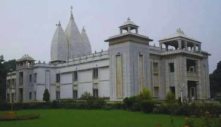 varanasi tourism,kashi travel guide,banaras sightseeing,places to visit in varanasi,varanasi ghats,varanasi temples,spiritual travel india,varanasi culture,varanasi history,travel uttar pradesh