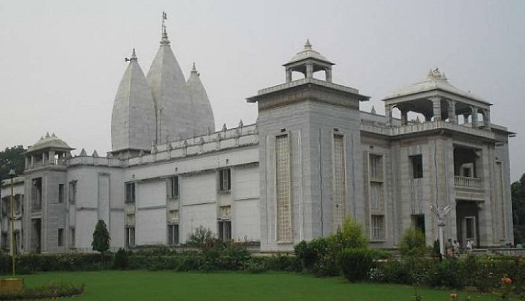 uttar pradesh temples,famous temples in uttar pradesh,must-visit temples in uttar pradesh,pilgrimage sites in uttar pradesh,hindu temples in uttar pradesh,spiritual places in uttar pradesh,ram janmabhoomi temple ayodhya,kashi vishwanath temple varanasi,krishna janmabhoomi temple mathura,banke bihari temple vrindavan,tulsi manas temple varanasi,maa vindhyavasini temple mirzapur,iskcon temple vrindavan,radha raman temple vrindavan,prem mandir vrindavan,religious tourism in uttar pradesh,best temples to visit in uttar pradesh,jyotirlinga in uttar pradesh,temples in varanasi,temples in mathura,temples in ayodhya,temples in vrindavan