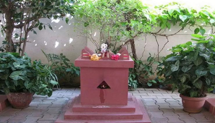 astrology tips,astrology tips in hindi,kartik month remedies,money in life