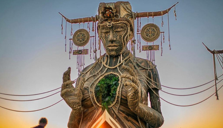 tulum,things to do in tulum,rent bikes,daniel popper sculpture,downtown tulum,swimming in the caribbean,tulum,things to do in tulum