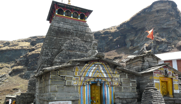 famous temples in the himalayas,must-visit himalayan temples,kedarnath temple,badrinath temple,vaishno devi,hemkund sahib,tungnath temple,gangotri temple,yamunotri temple,amarnath cave temple,jageshwar temples,rishikesh temples