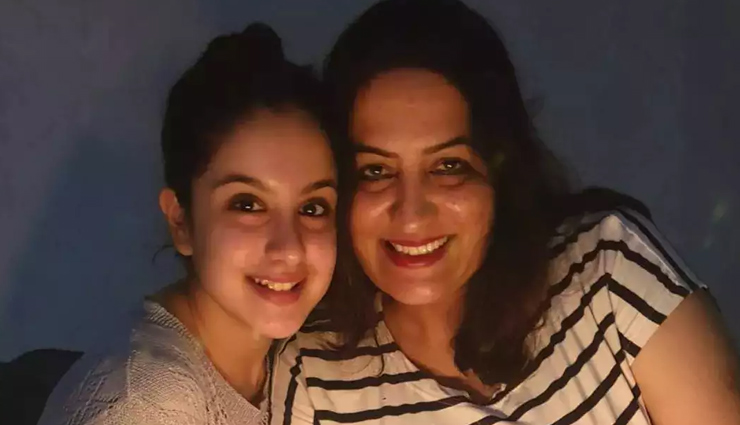 बेटी तुनिशा की बॉडी देख बेसुध हुई मां, शीजान खान की बहनों ने दिया ये बयान