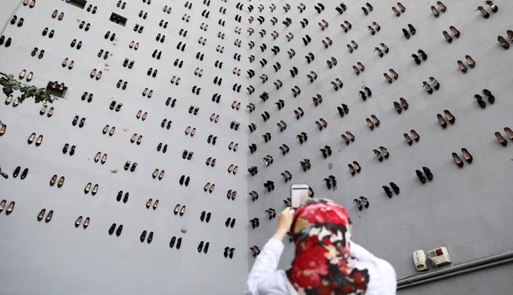 महिलाओं को श्रद्धांजलि देने के लिए अपनाया गया अनूठा तरीका, देखते रह गए सभी लोग