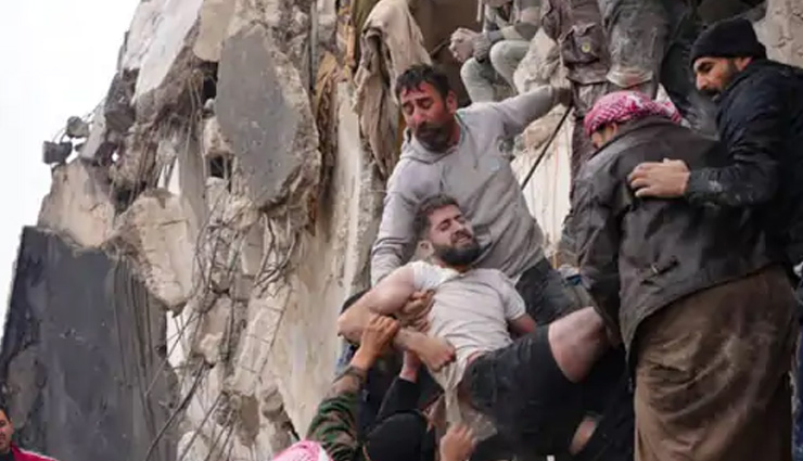 तुर्की और सीरिया में भूकंप से तबाही, 4300 मौतें, 18000 घायल