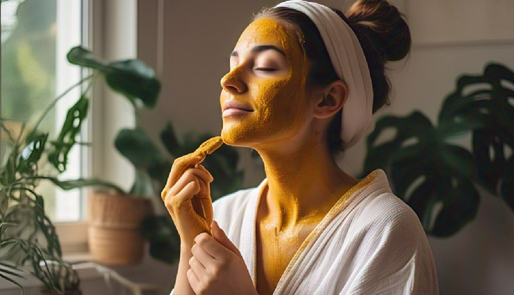 6 DIY Ways Turmeric Can Help You Get Beautiful Skin