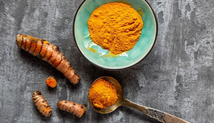 5 Reasons To Use Turmeric For Skin