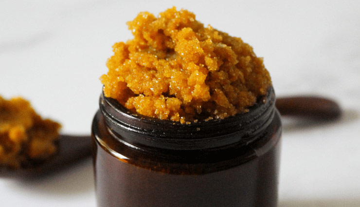 diy turmeric skincare,turmeric for glowing skin,turmeric face mask,natural skin brightening,turmeric and honey mask,turmeric acne treatment,turmeric skin benefits,turmeric scrub recipe,turmeric and lemon skincare,turmeric milk paste