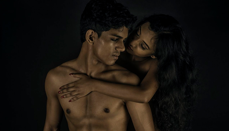 tricks to turn man on,seduction tips,intimacy tips,relationship tips,dating tips