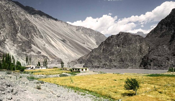 nubra valley,nubra valley ladakh,nubra valley tourism,places to visit in nubra valley,ladakh travel,khardung la pass,high altitude desert,land of flowers ladakh,shyok river,nubra river,nubra valley itinerary,nubra valley sightseeing,ladakh attractions