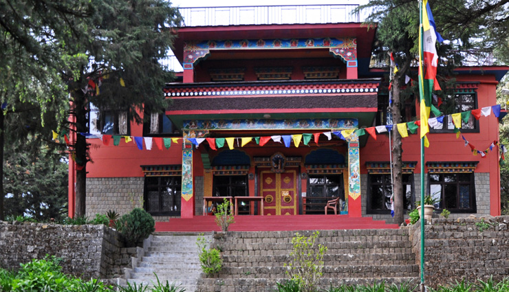 ashram for meditaion,travel.holidays